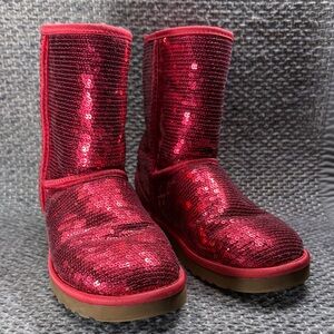 UGG Australia Classic Short Sequin Boots Red Wm 7 Cozy Comfy Year Round Wear